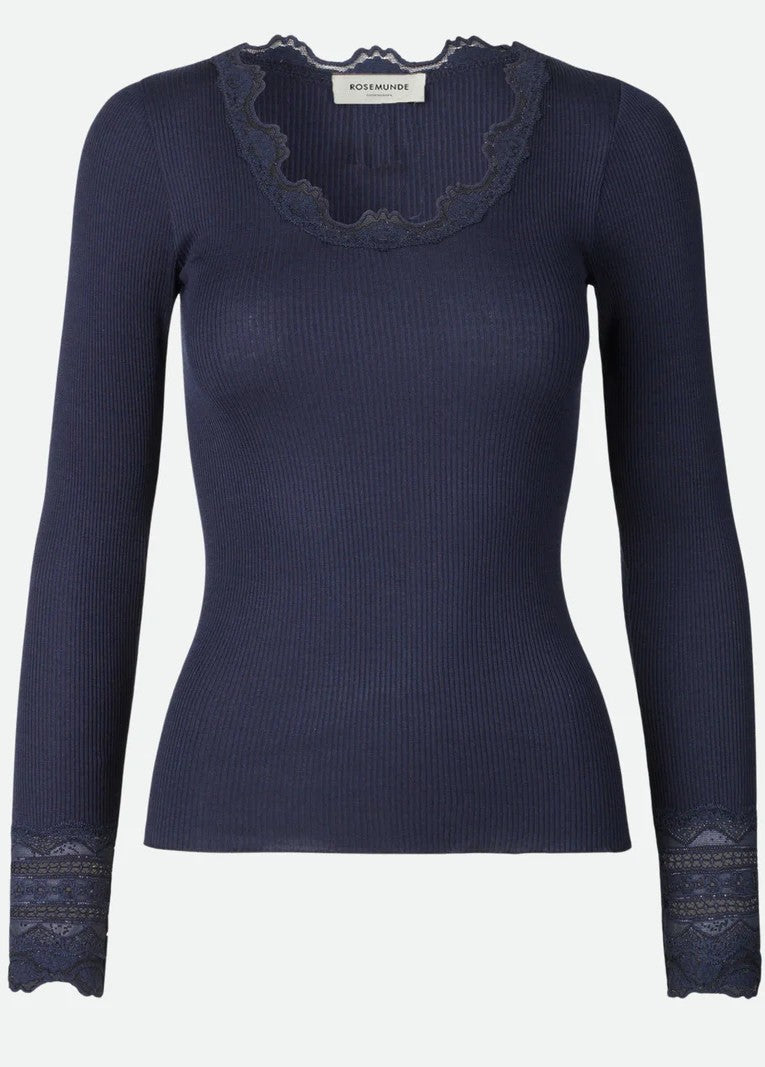 ROSEMUNDE Ribbad topp lång ärm
