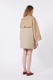 WEEKEND Trench quiltad rygg